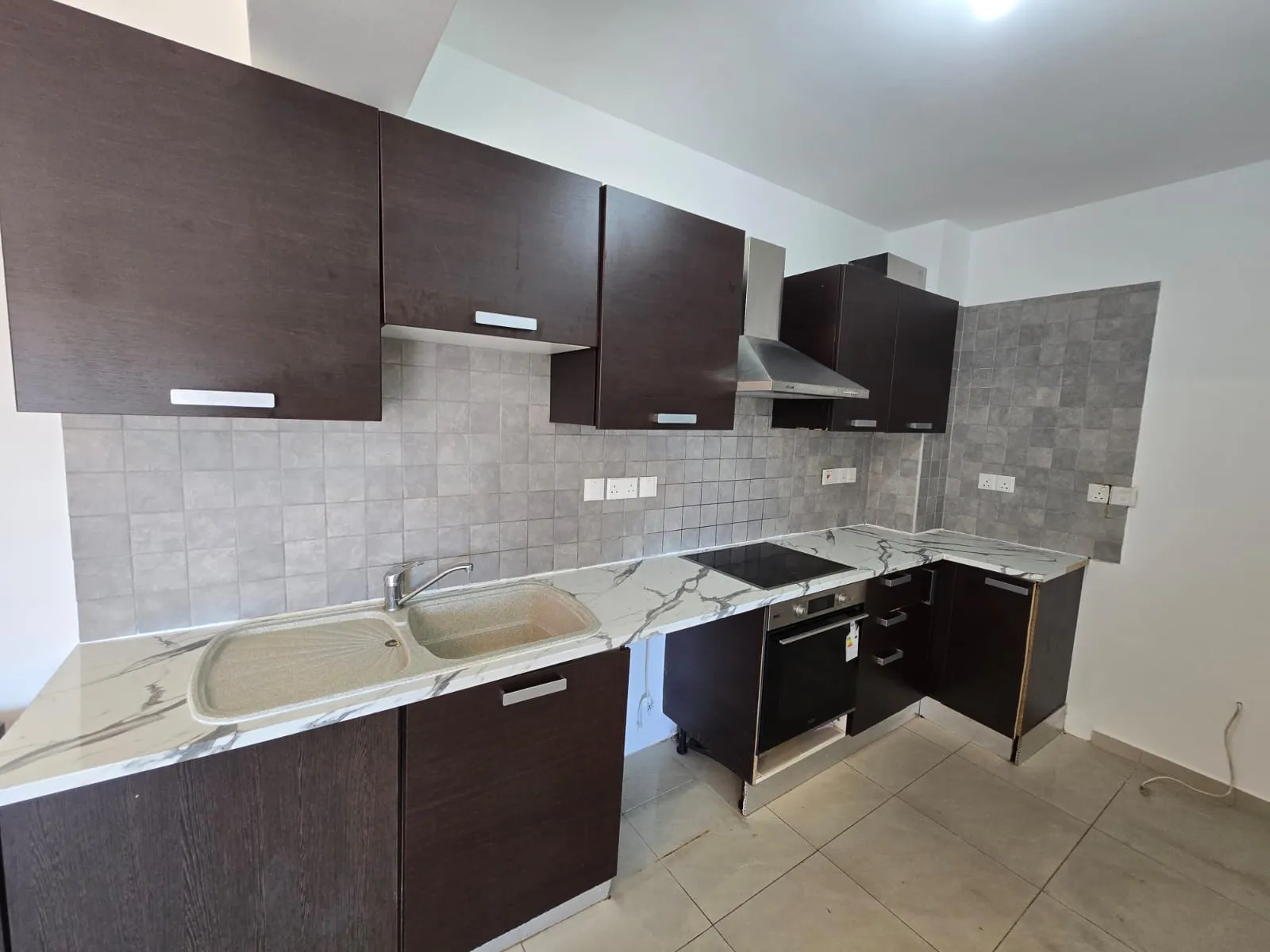 GL106 METRO SEAVIEW APT PHOTO (4)_result